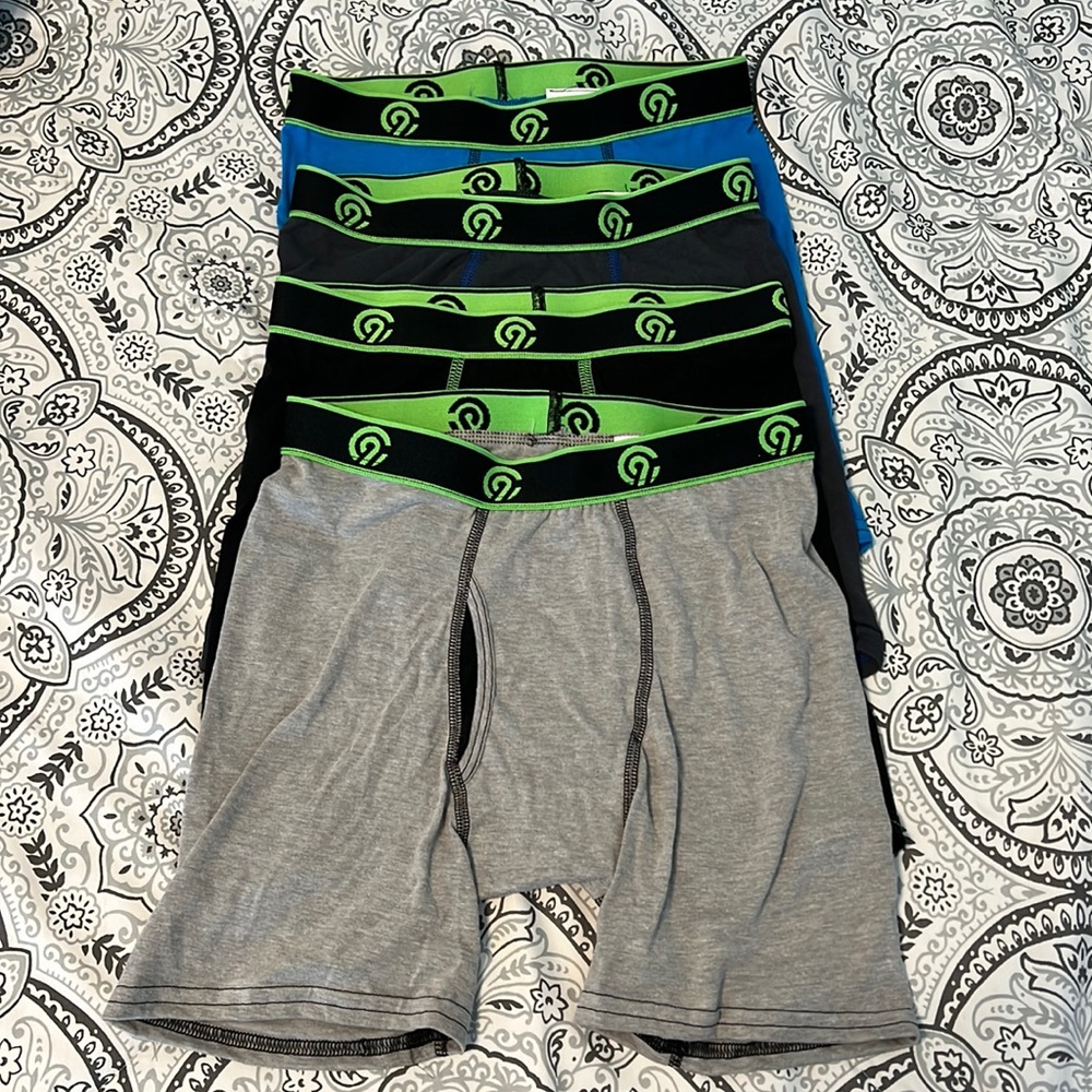 🧢Boys🧢 Hanes Boxer Briefs (qty: 4) -LG